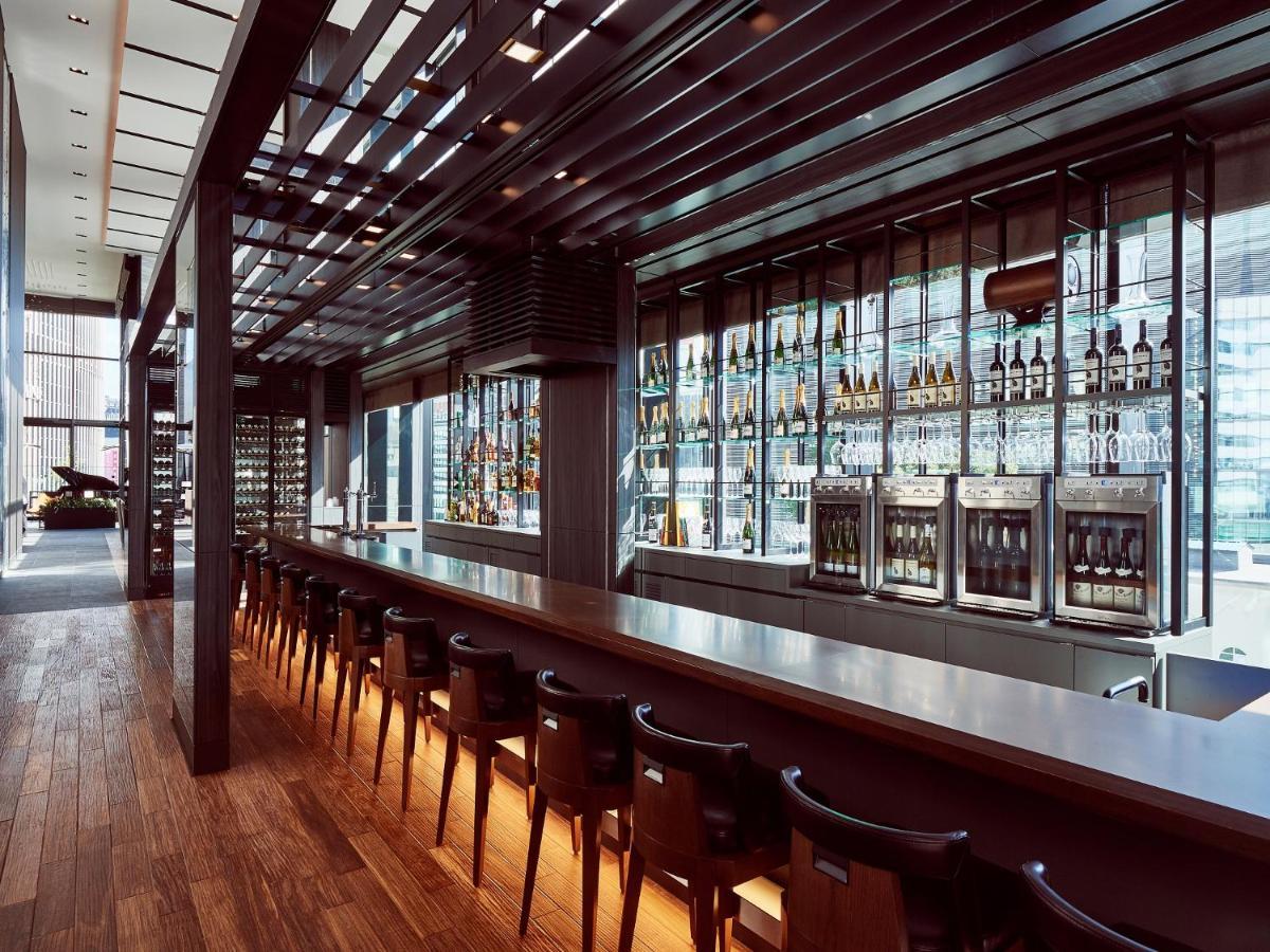 เดอะ เกท โฮเต็ล โตเกียว บาย ฮูลิค Hotel ภายนอก รูปภาพ The bar at the 2012 London Olympics