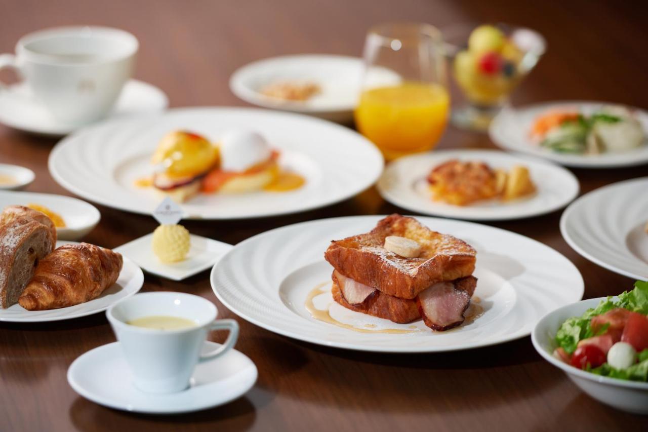 เดอะ เกท โฮเต็ล โตเกียว บาย ฮูลิค Hotel ภายนอก รูปภาพ A breakfast buffet