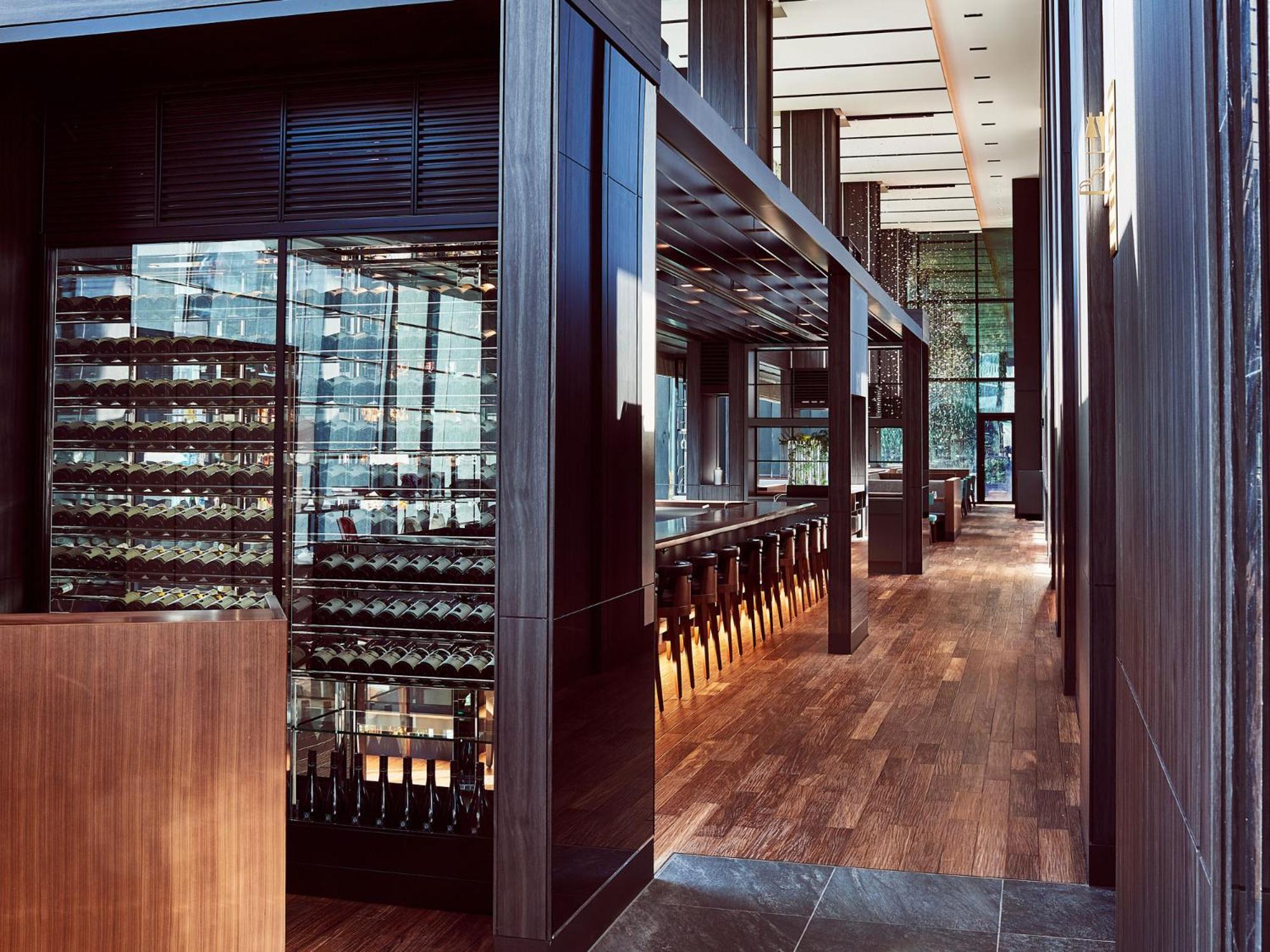 เดอะ เกท โฮเต็ล โตเกียว บาย ฮูลิค Hotel ภายนอก รูปภาพ The bar at the restaurant